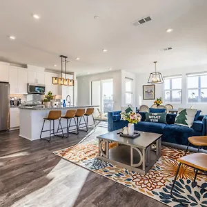 Firework View 3 Bedrooms Townhouse Kitchen Fast Wifi Villa Anaheim